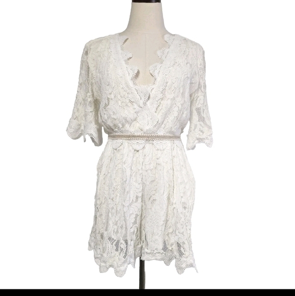 POL White Ivory Floral Lace Small Boho Bohemian Sexy Party Beach Dainty Romper - Picture 1 of 16